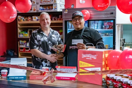 Iqaluit beavertails open 2