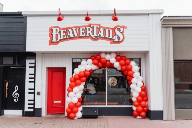Beavertails Grand Opening Amherstburg Jacob Medler Photography 58
