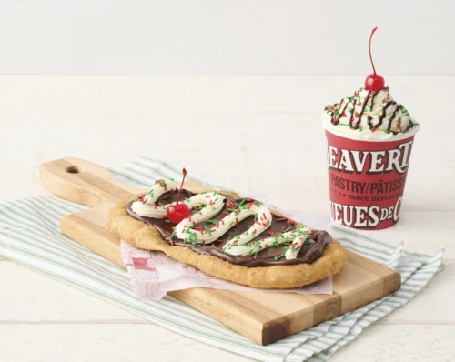 Lifestyle HOME ALONE HOT CHOCOLATE AND TAIL LIFESTYLE 0143