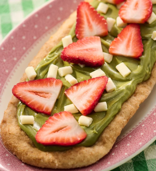 LTO STRAWBERRY MATCHA WITH WHITE CHOCOLATE 0637 copy